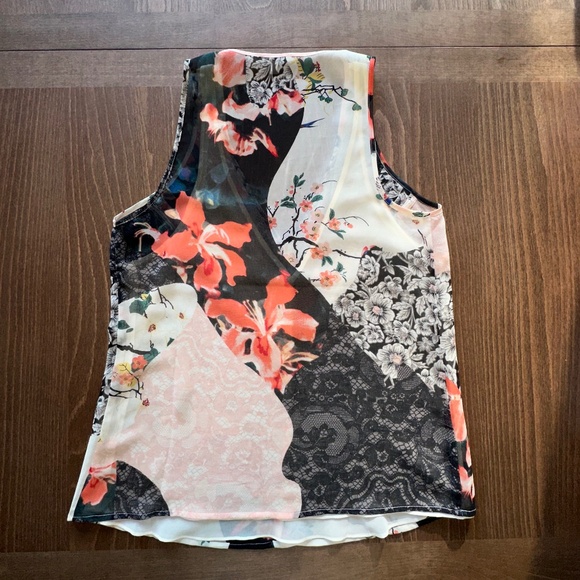 Guess tank top - Picture 3 of 6